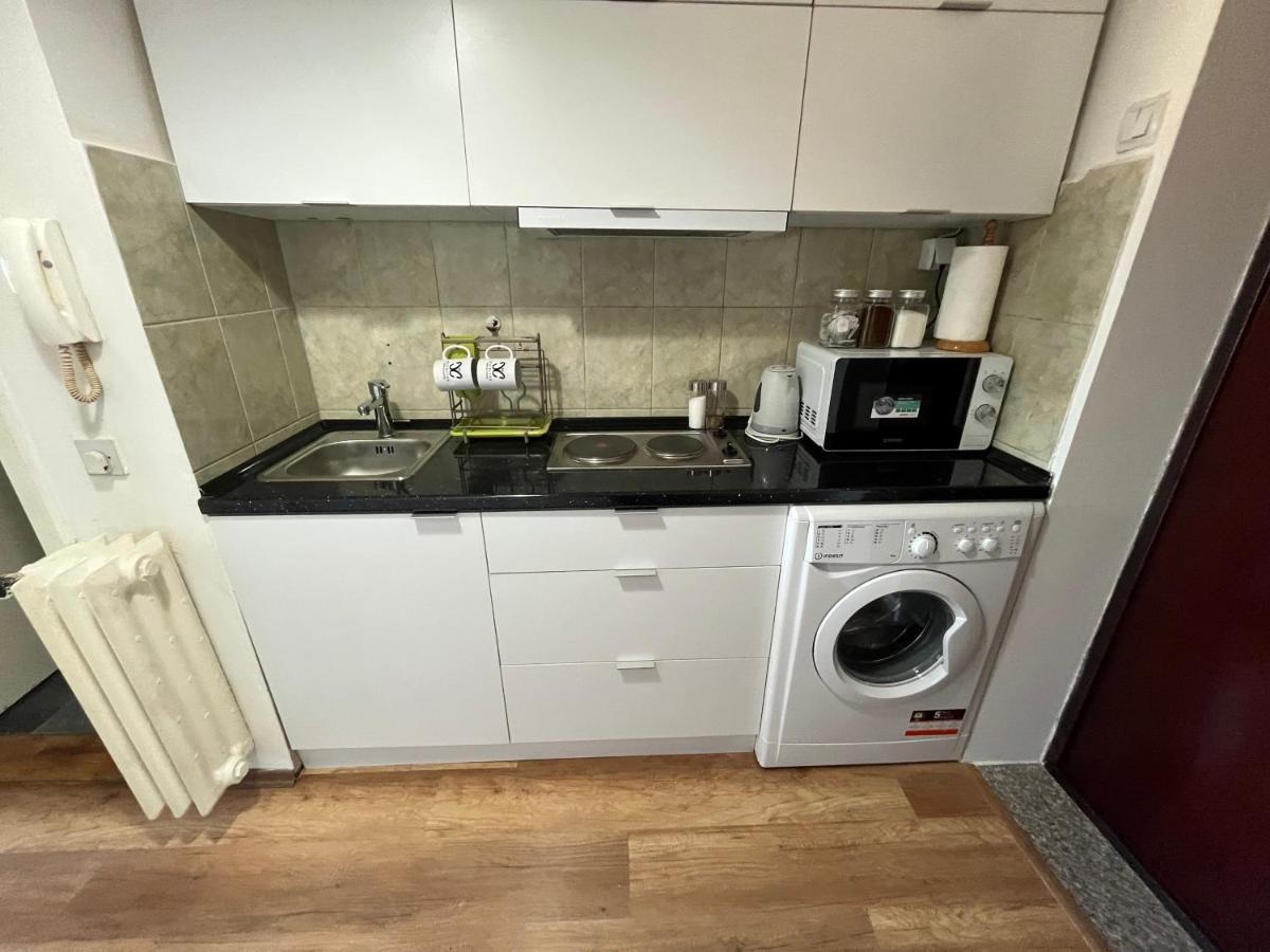 Mickitos City Center Apartment スコピエ エクステリア 写真